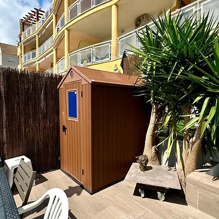 Datiler Vybdenia Apartment *